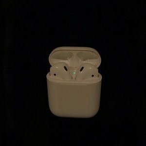 Apple air pods